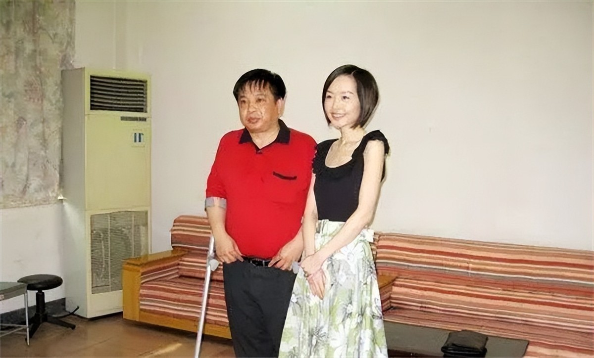 1987年，独腿英雄徐良凭《血染的风采》红遍全国，他后来怎样了