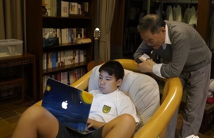 在泰国生活的华人现状,疫情在泰国旅游的中国人怎么办