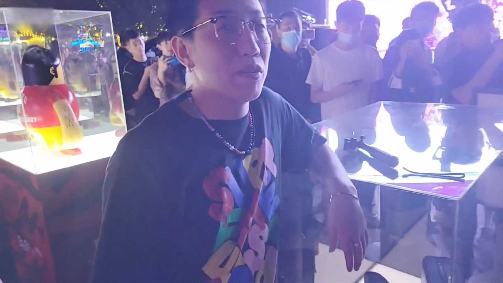 童锦程酒吧开业场面,童锦程酒吧开业震撼场面