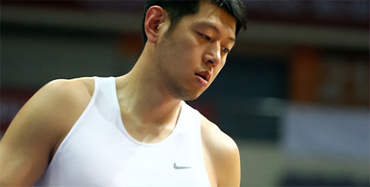 “亚洲蝶后”周雅菲：嫁给CBA二婚男，如今儿女双全堪称人生赢家