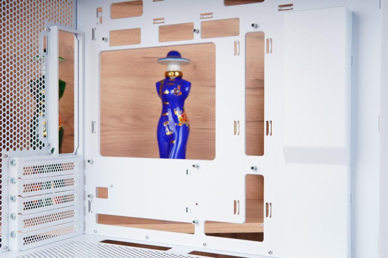 华硕追影机箱布局,华硕追影13代13700f主机