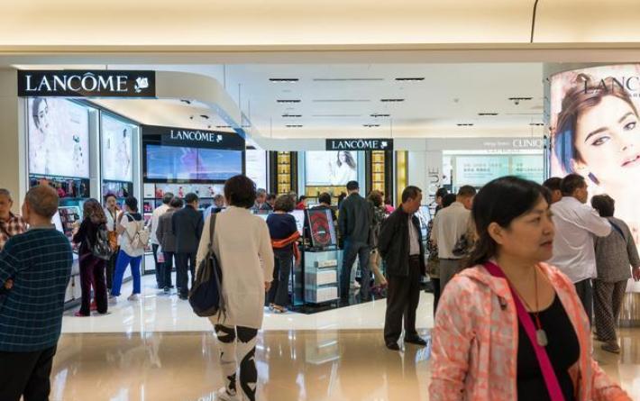 迪拜有钱人的真实生活,迪拜为什么这么有钱满街的土豪