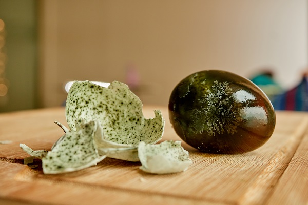 皮蛋是最恶心的食物吗,一次吃了两个皮蛋会引起铅中毒吗