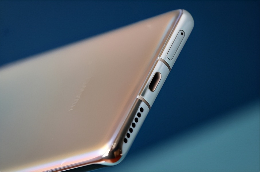 酷派cool20pro双扬声器和小米10s,华为和酷派哪种手机好