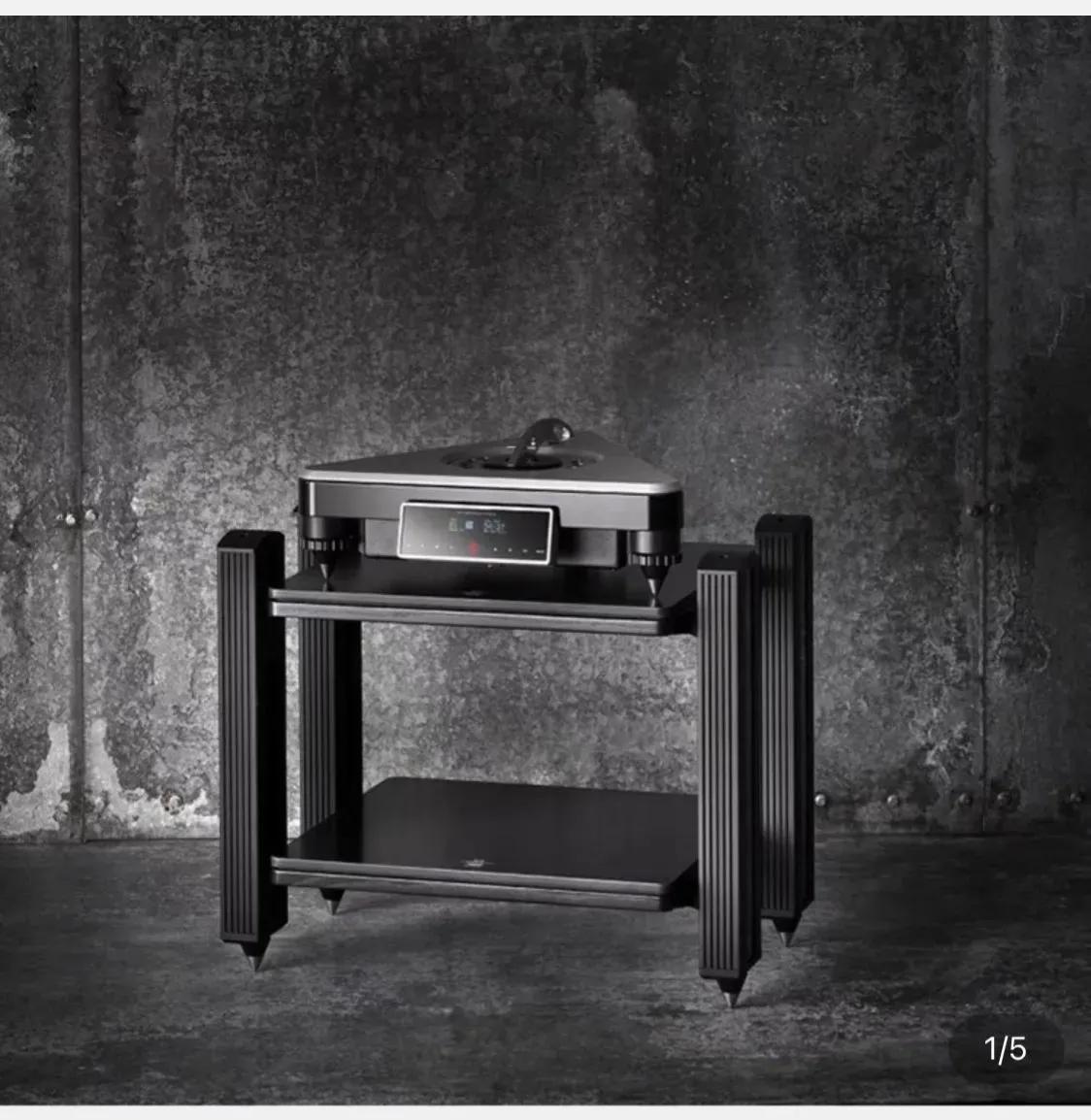 音响脚架要不要加脚钉,音箱安脚钉还是脚架好