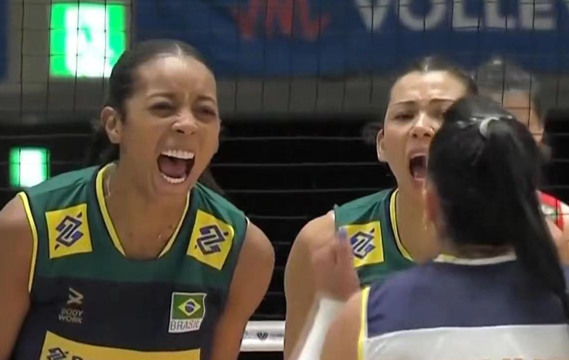 中国女排3比0横扫日本女排李盈莹,中国女排3-1逆转击败美国朱婷