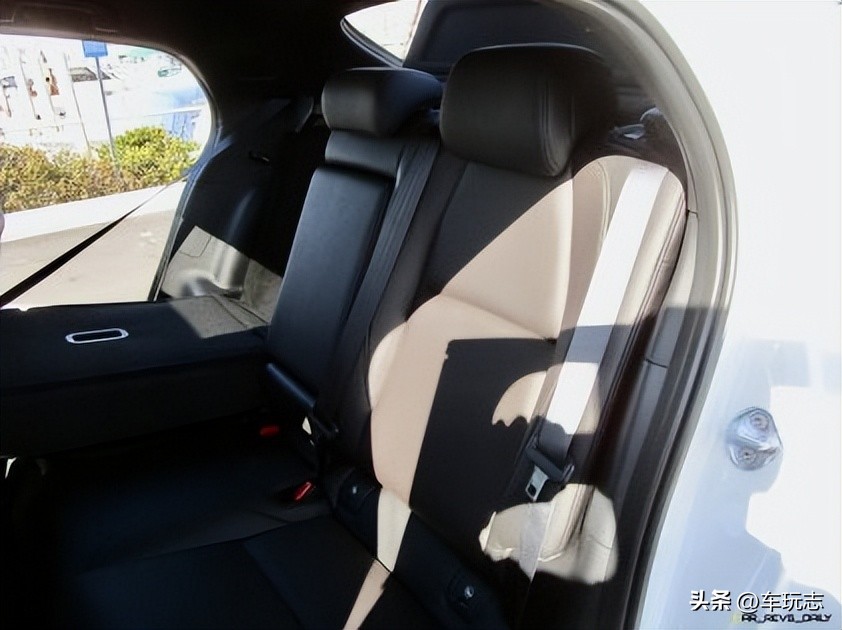 马自达3两厢版2024款,2023款马自达32.0质擎版配置