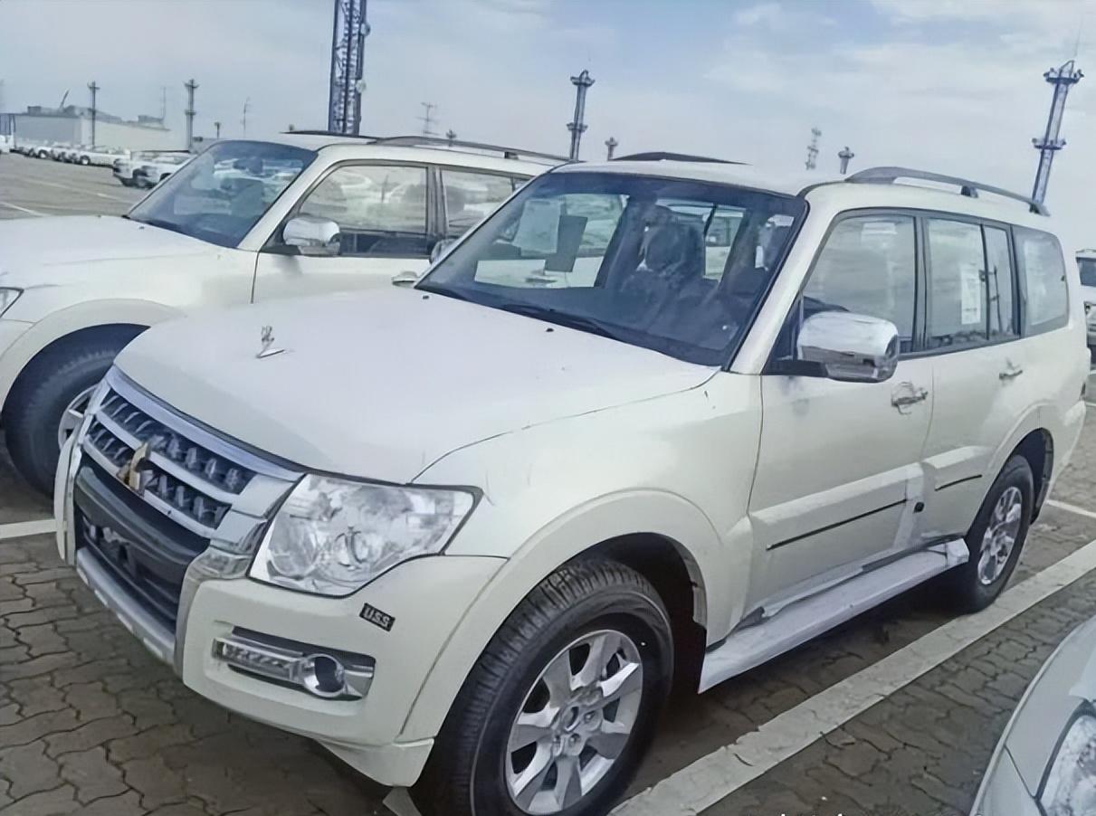 最顶配的三菱帕杰罗最新款的,三菱帕杰罗外观