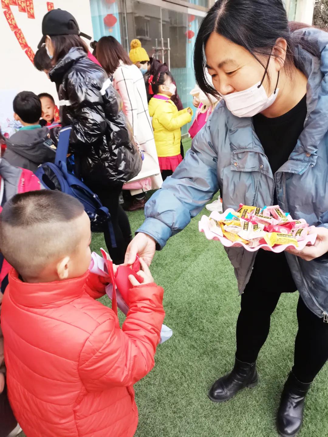 “福娃闹新春,虎年乐淘淘”——未来时光芝澜明仕幼儿园元旦活动