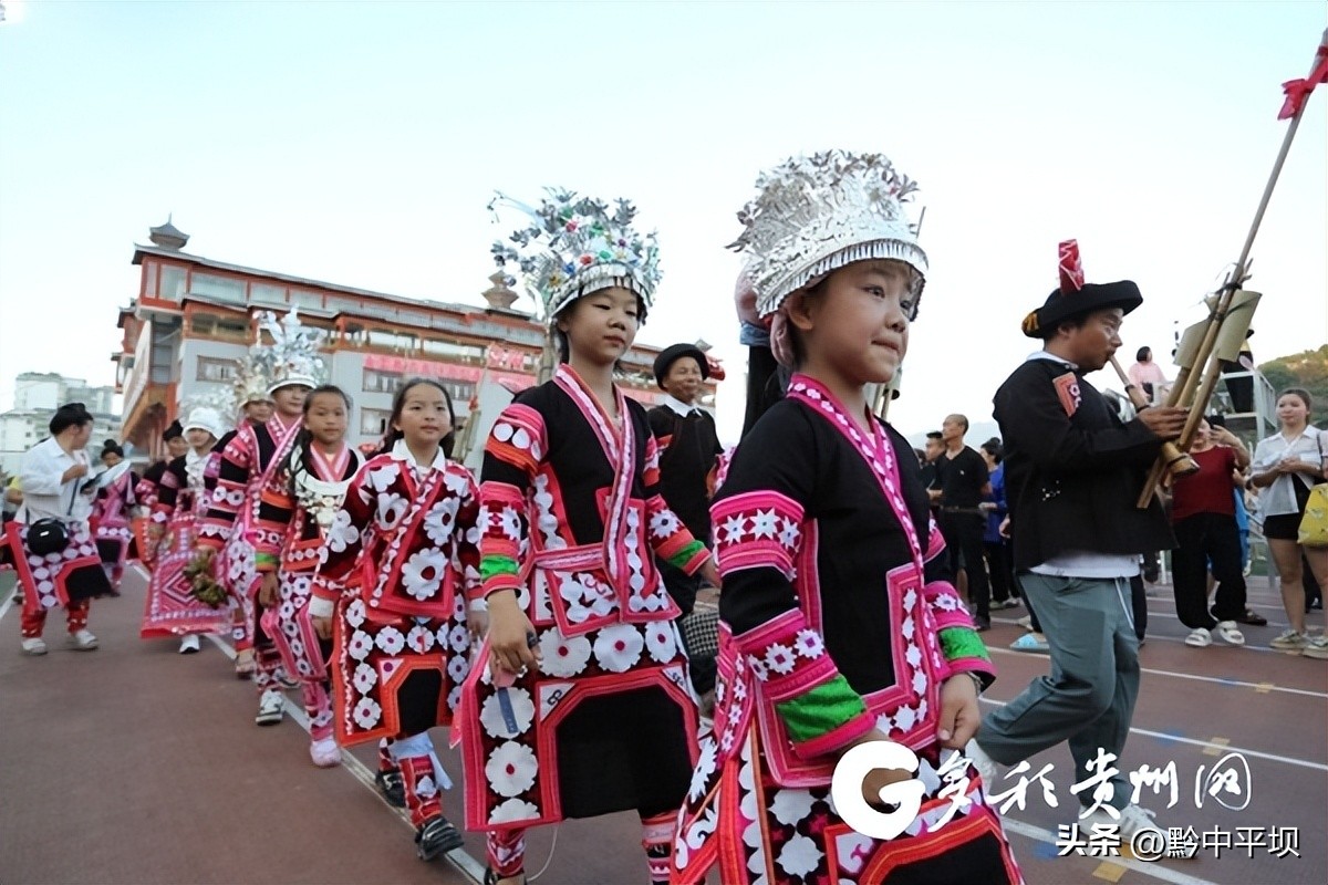 贵州村超联赛韩乔生,贵州村超现场5万余人观赛