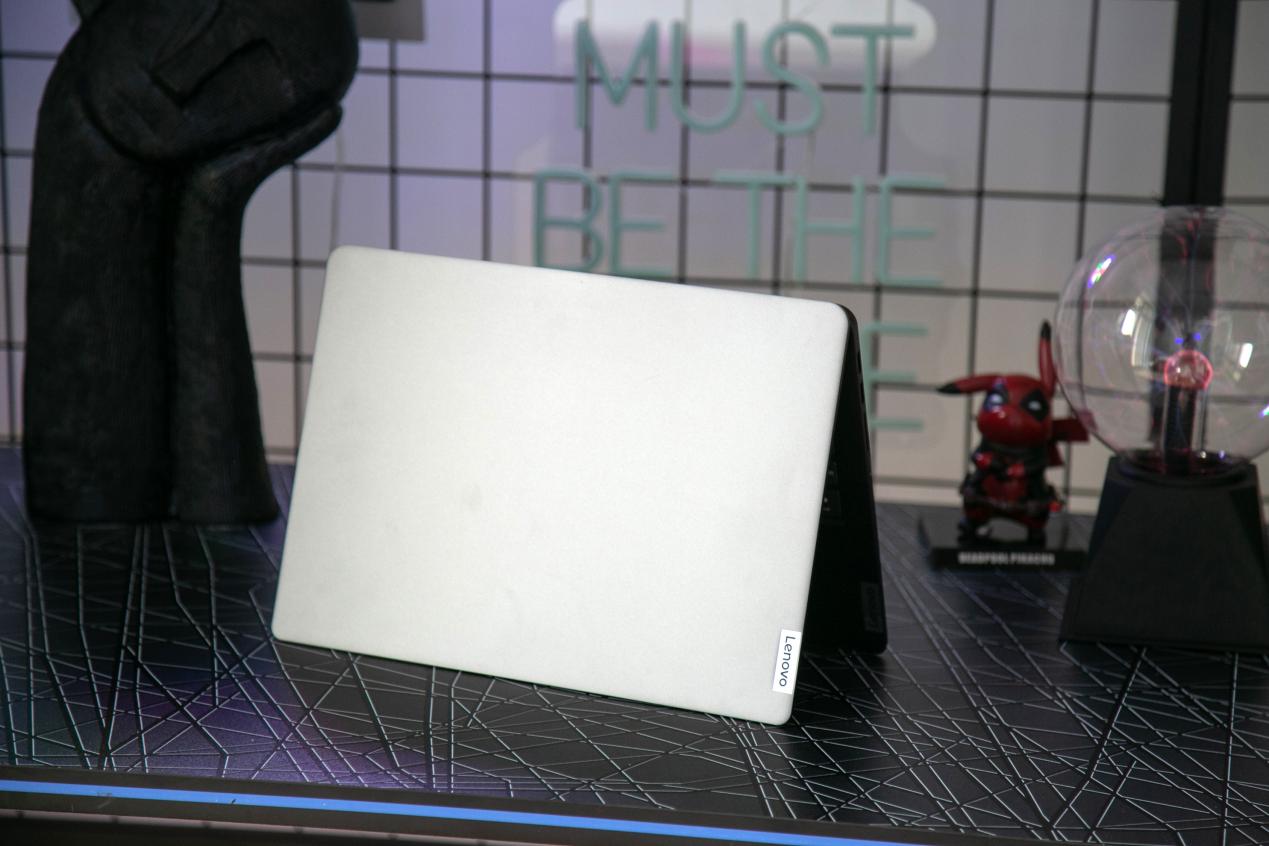 联想小新14寸笔记本详细评测,联想小新2023款笔记本测评