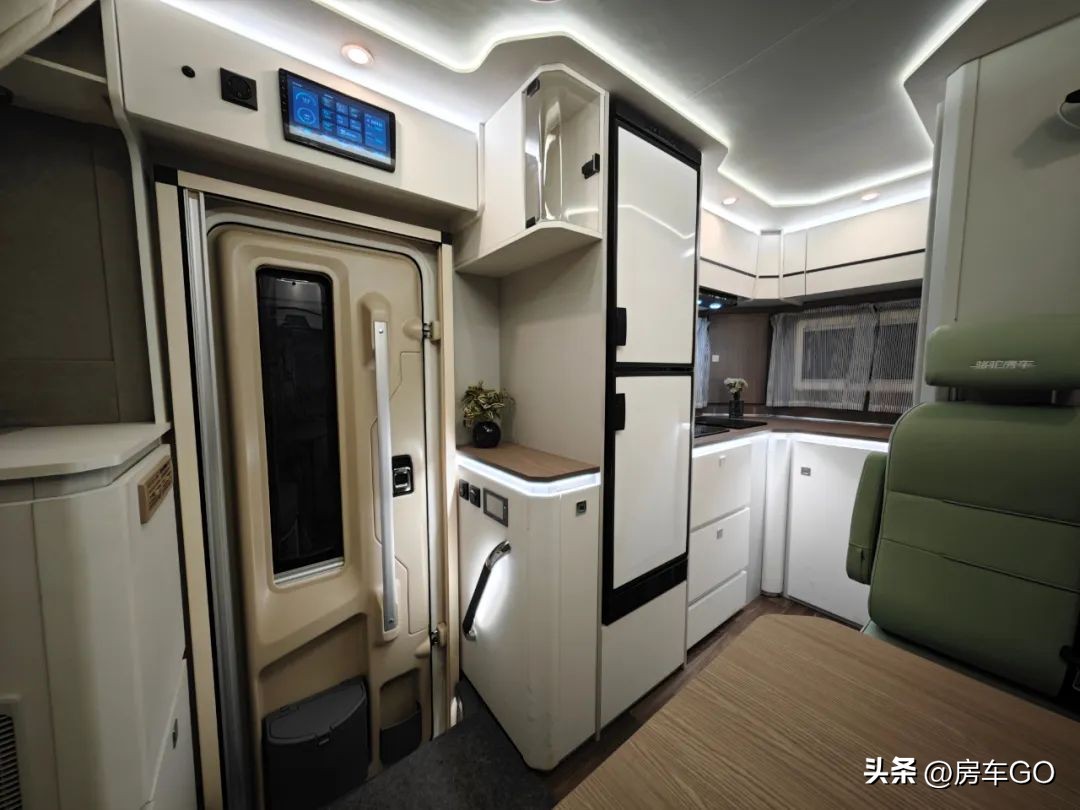 自由炮越野房车实际使用游记,全新自由炮房车c布局亮相