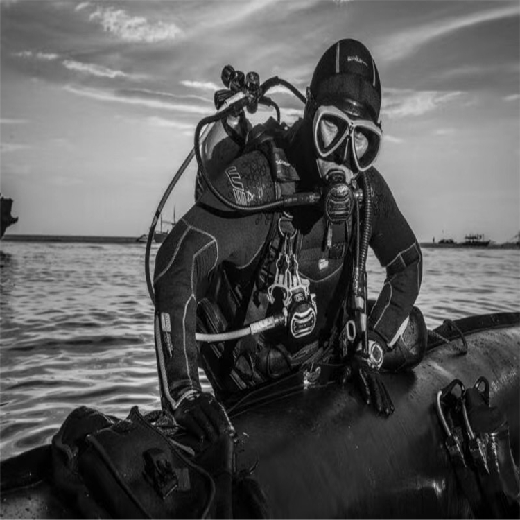 蚌埠专业打捞队,蚌埠水下打捞咨询电话