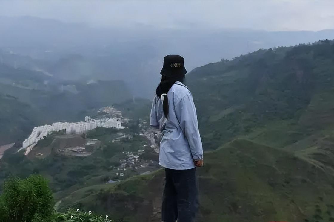 年前那位感动中国的春运母亲,12年前那位感动中国的春运妈妈