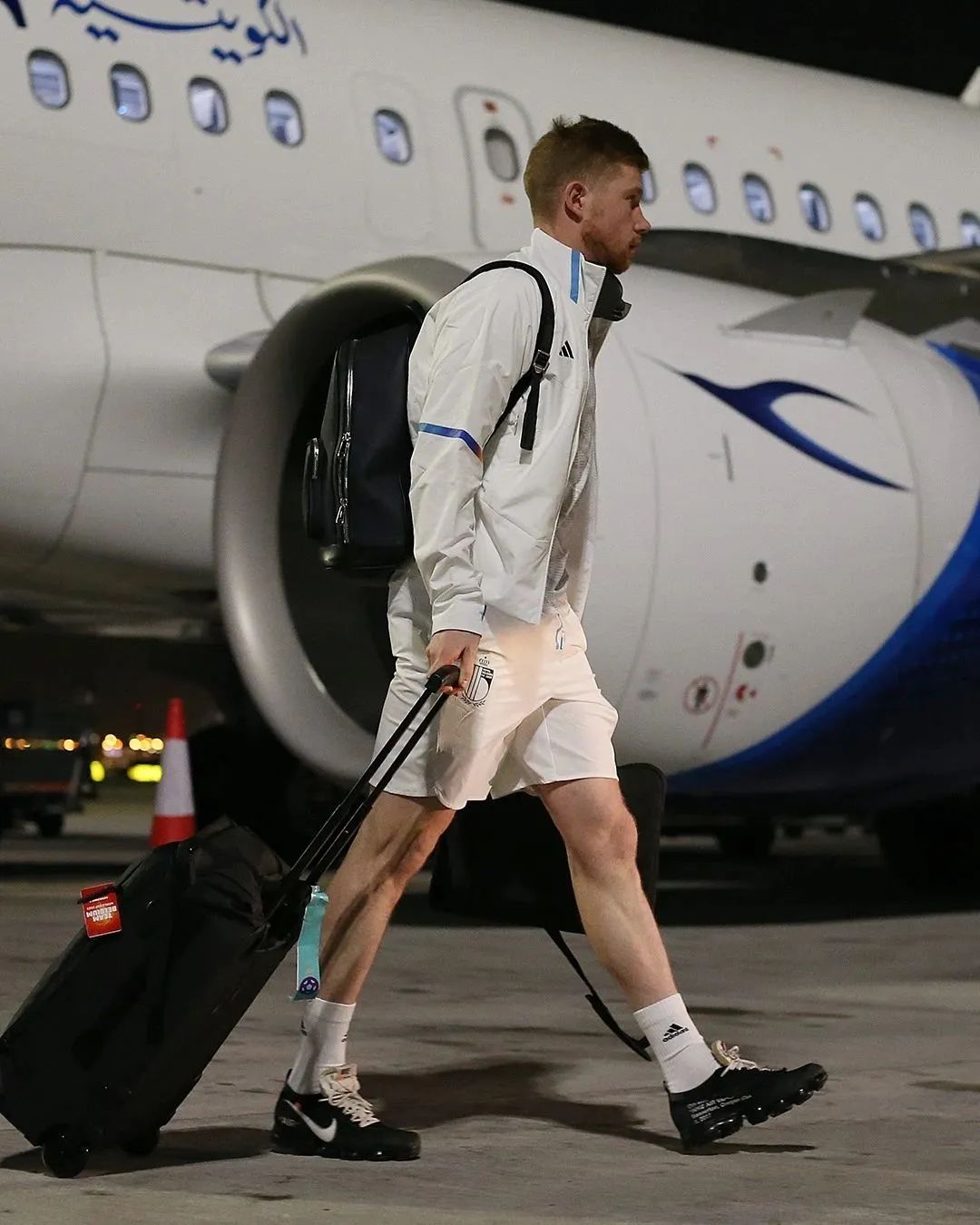 世界杯帅气球员西装,世界杯阿根廷男模队西装照高清