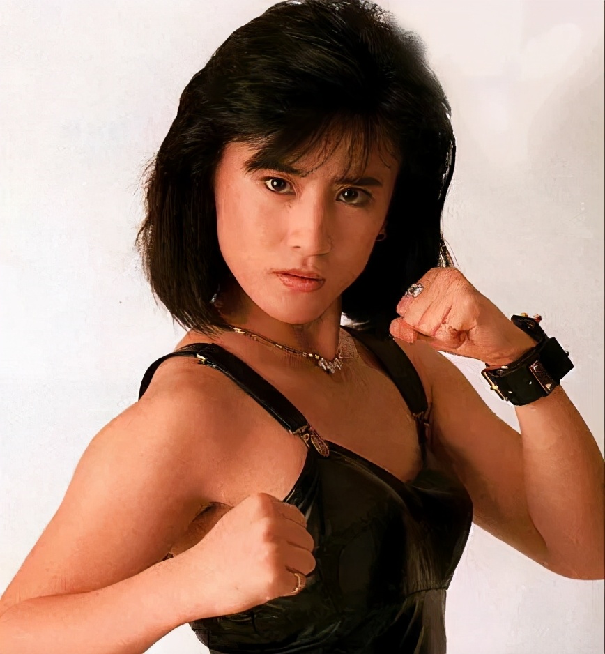 香港演员妻子出轨,57岁香港戏骨定居内地