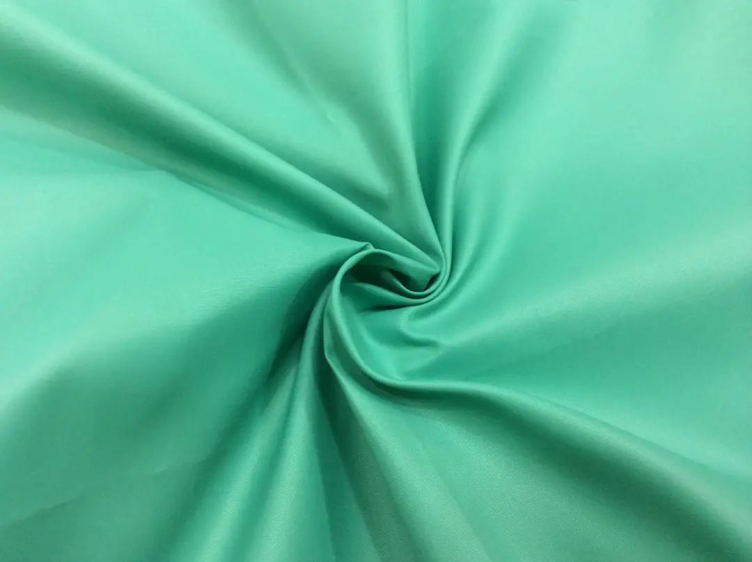 衣服是聚酯纤维面料好还是棉料好,衣服面料是聚酯纤维好还是纯棉好