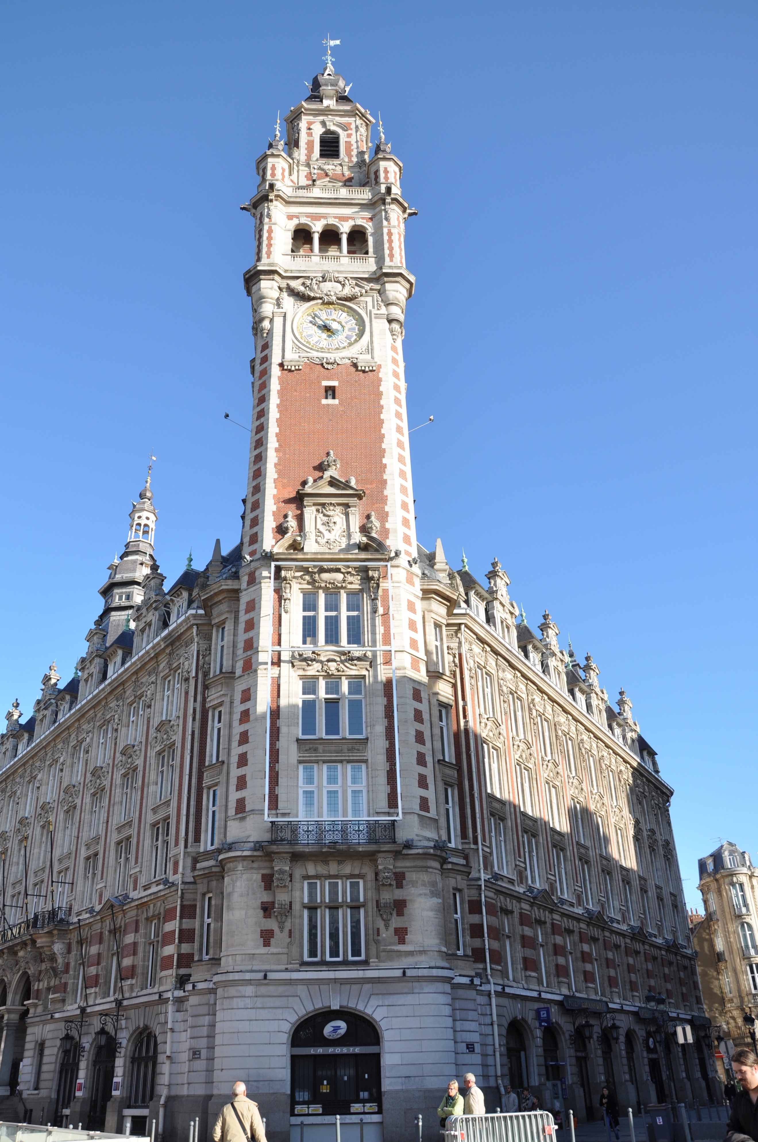 里尔卢浮宫,戴高乐里尔