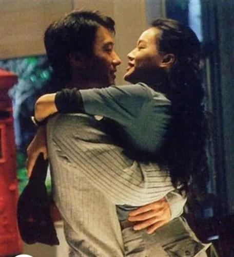 “三级片女神”舒淇：15岁“一脱成名”，40岁结婚，备孕五年