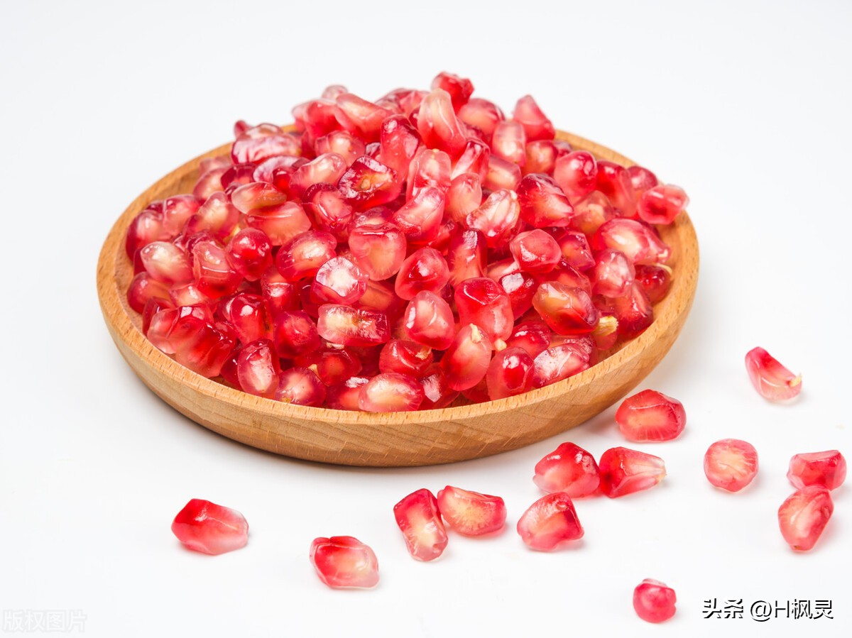 石榴是个多子多福的果实,石榴是个有名的菜