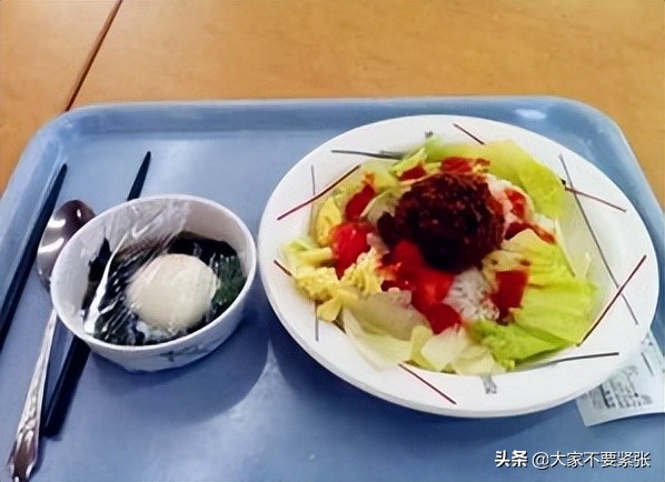 学生反映饭堂饭菜难吃怎么教育,为什么学校食堂难吃又贵