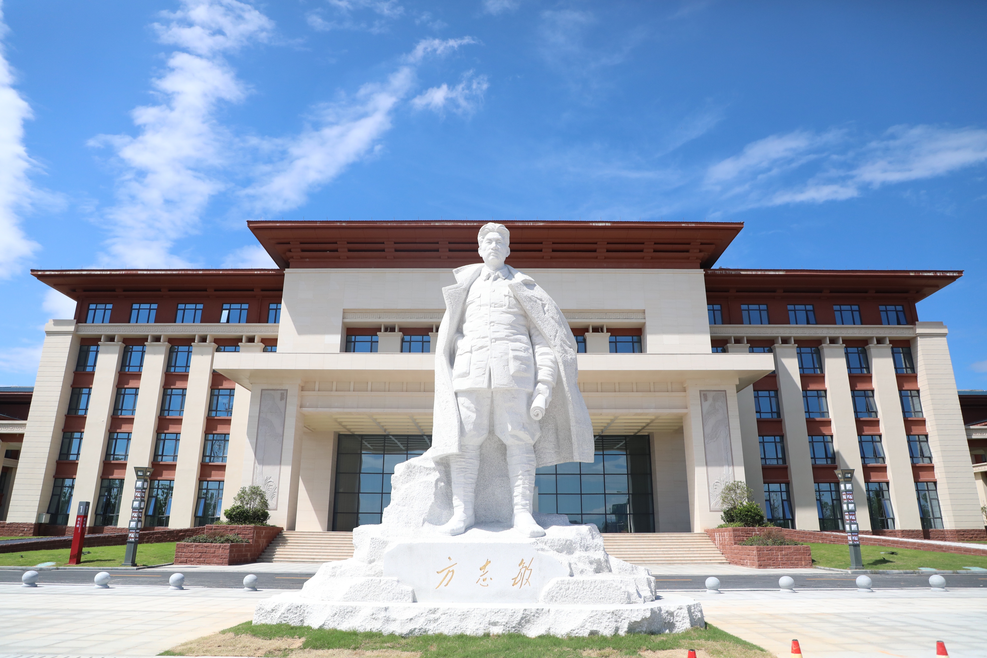 方志敏狱中散文,方志敏在狱中写了几篇著名文章