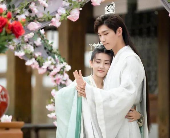 好看的甜宠剧推荐几部前十名,十部高质量甜宠剧推荐