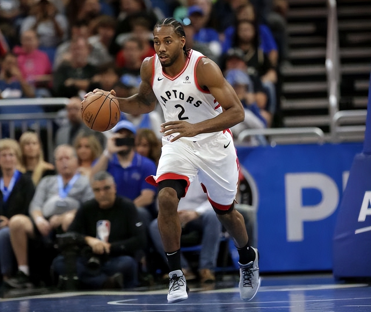 库里詹姆斯入选最佳阵容,美媒评现役球星分级詹皇独一档