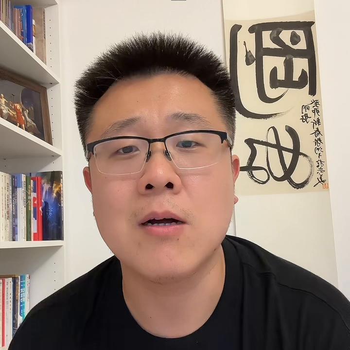 提前锁定今年最佳*场官**小说