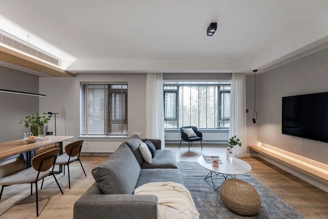 客厅沙发放不下怎么改,客厅沙发再也不要这样装