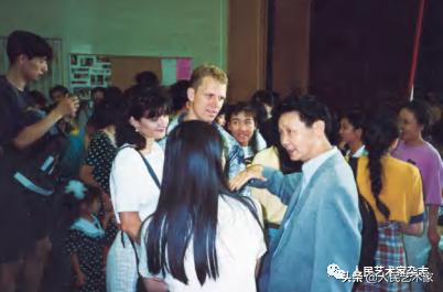 他是中华人民共和国舞蹈教育事业的开山之人，创建了全新的中国古典舞，创建了“身韵”之法，引领了整个时代