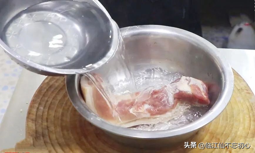 南昌羊子巷美食粉蒸肉,南昌客家米粉蒸肉做法