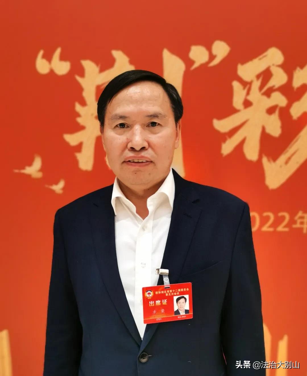 代表委员谈全方位推动高质量发展,全国两会代表委员热议生态建设