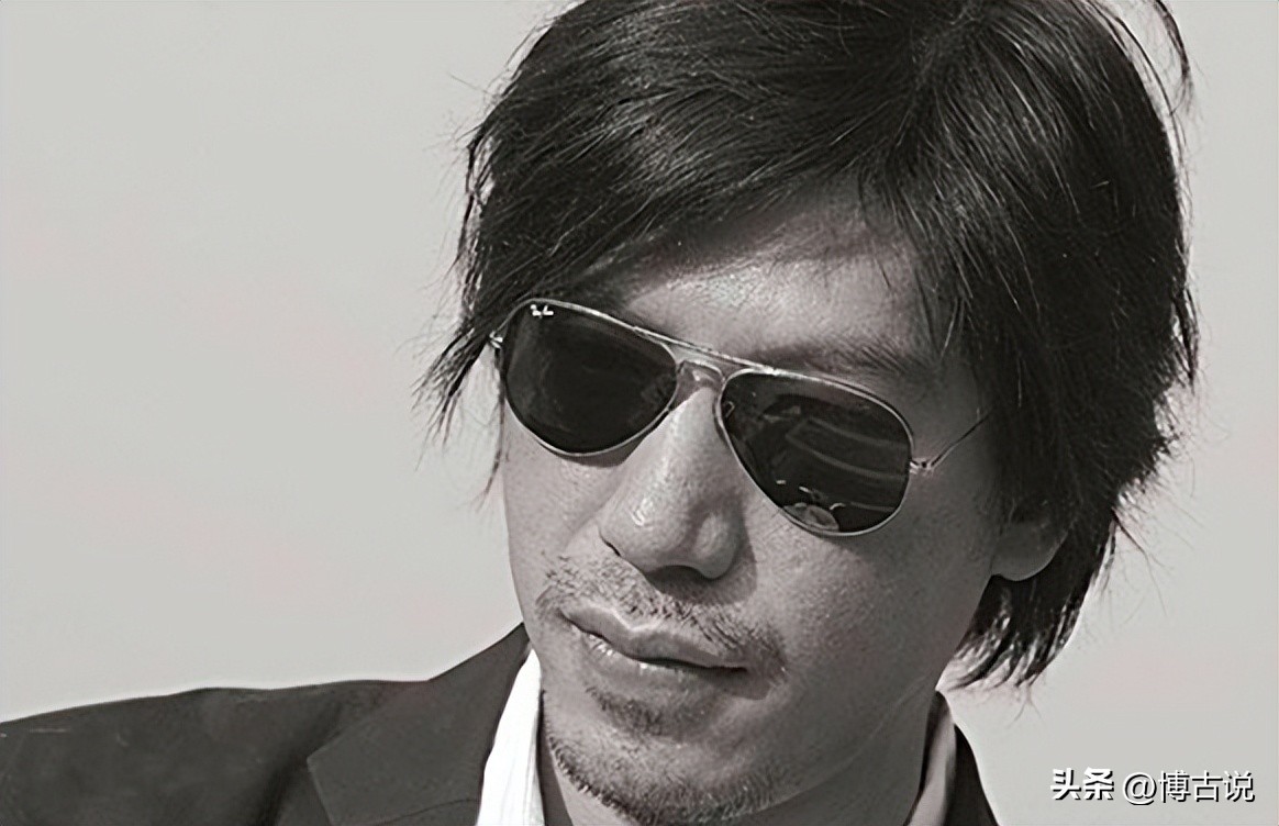 张耀扬带女友现身,张耀扬和富婆唱歌