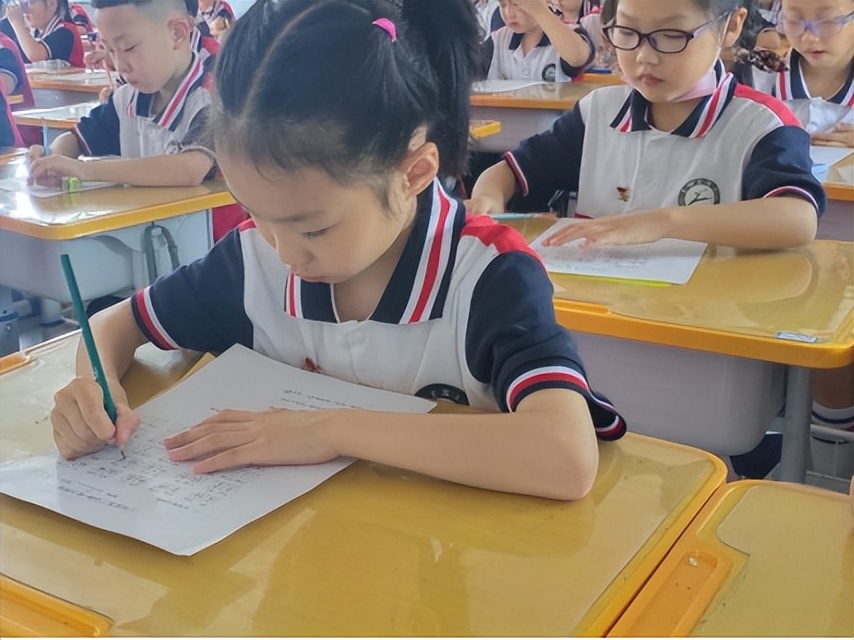 护航“双减”·多元评价，包钢实验二小一、二年级综合素养测试