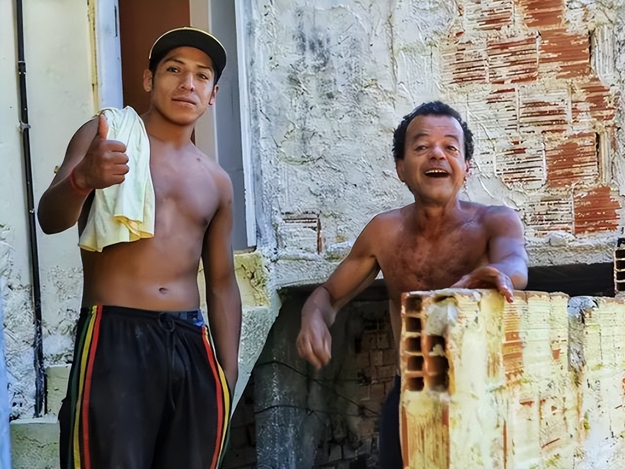 巴西贫民窟妇女生活真实纪录片,巴西贫民窟真实的样子