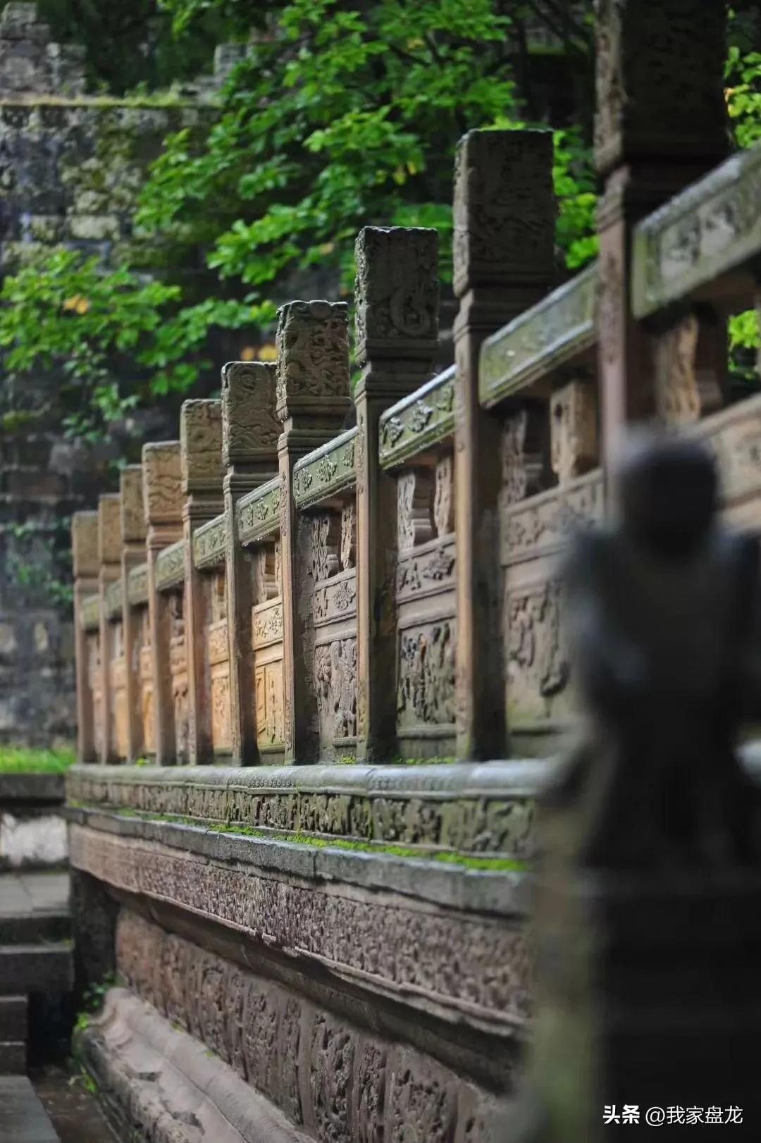 昆明金殿中国现存最大的纯铜建筑,金殿是中国最大的铜殿吗