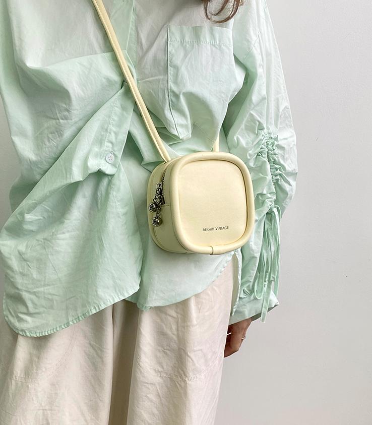 虞书欣同款双肩包平价,虞书欣10元包