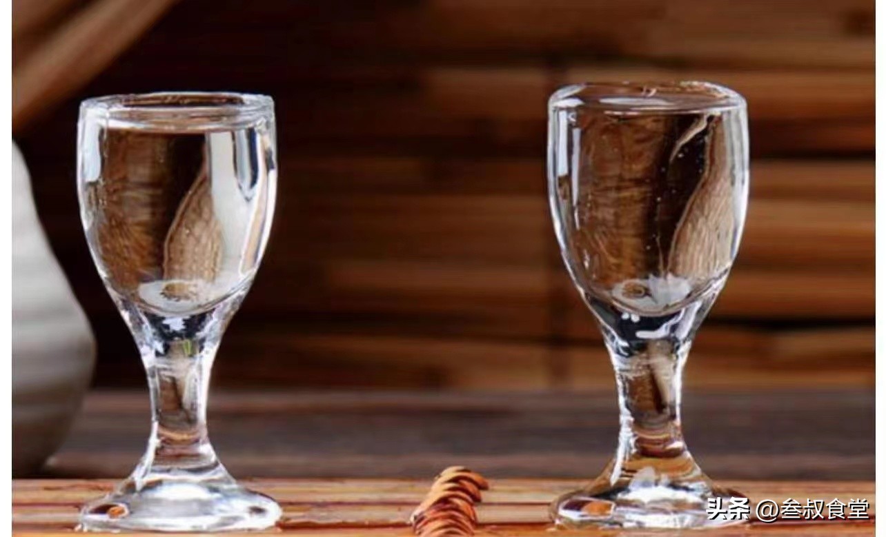 春节用酒一定要选择纯粮白酒,过节必备的酱香白酒纯粮白酒