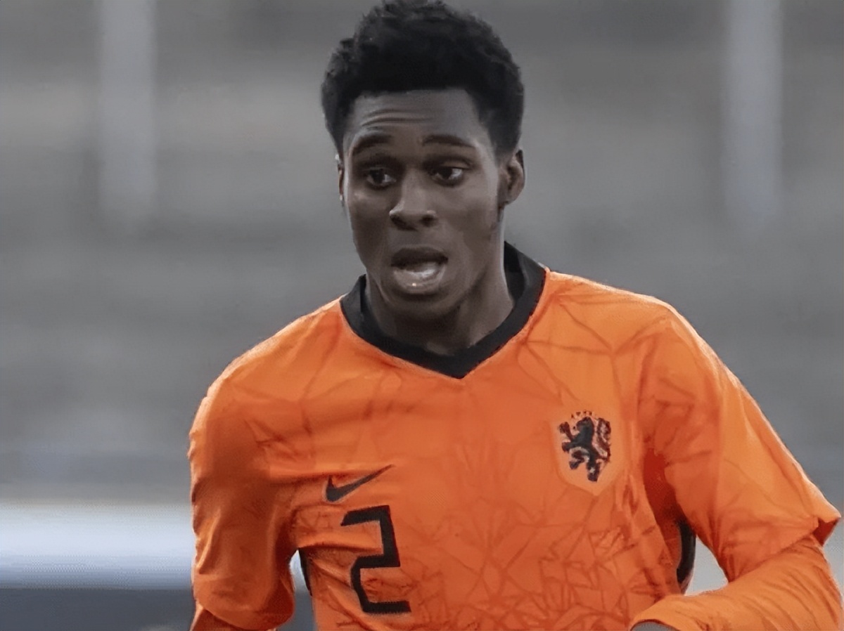 曼城青训队全线碾压红魔,曼城青训去皇马