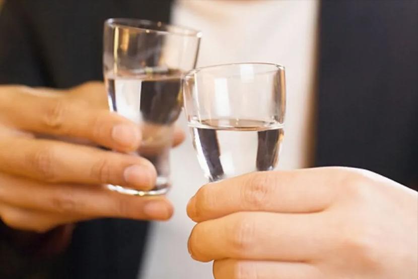 酒席祝酒词,宴席祝酒词简短精辟