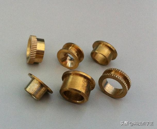 分析硫代水杨酸基电解液的纯铜电化学机械抛光反应及机理研究