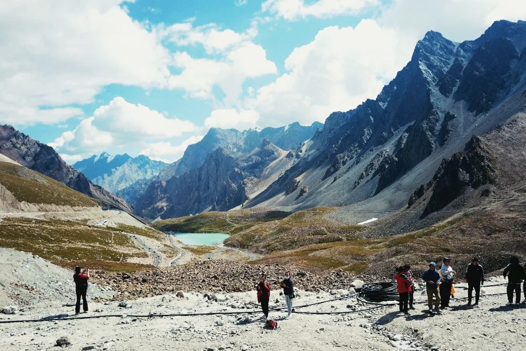 从伊犁出发的南北疆旅游攻略,火爆的新疆游
