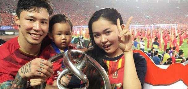 国足的妻子,国足的老婆都是谁