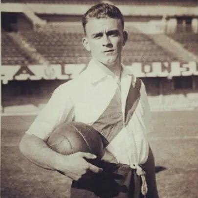 盘点史上最伟大的足球球员排名,世界十大足球传奇球星c罗和梅西