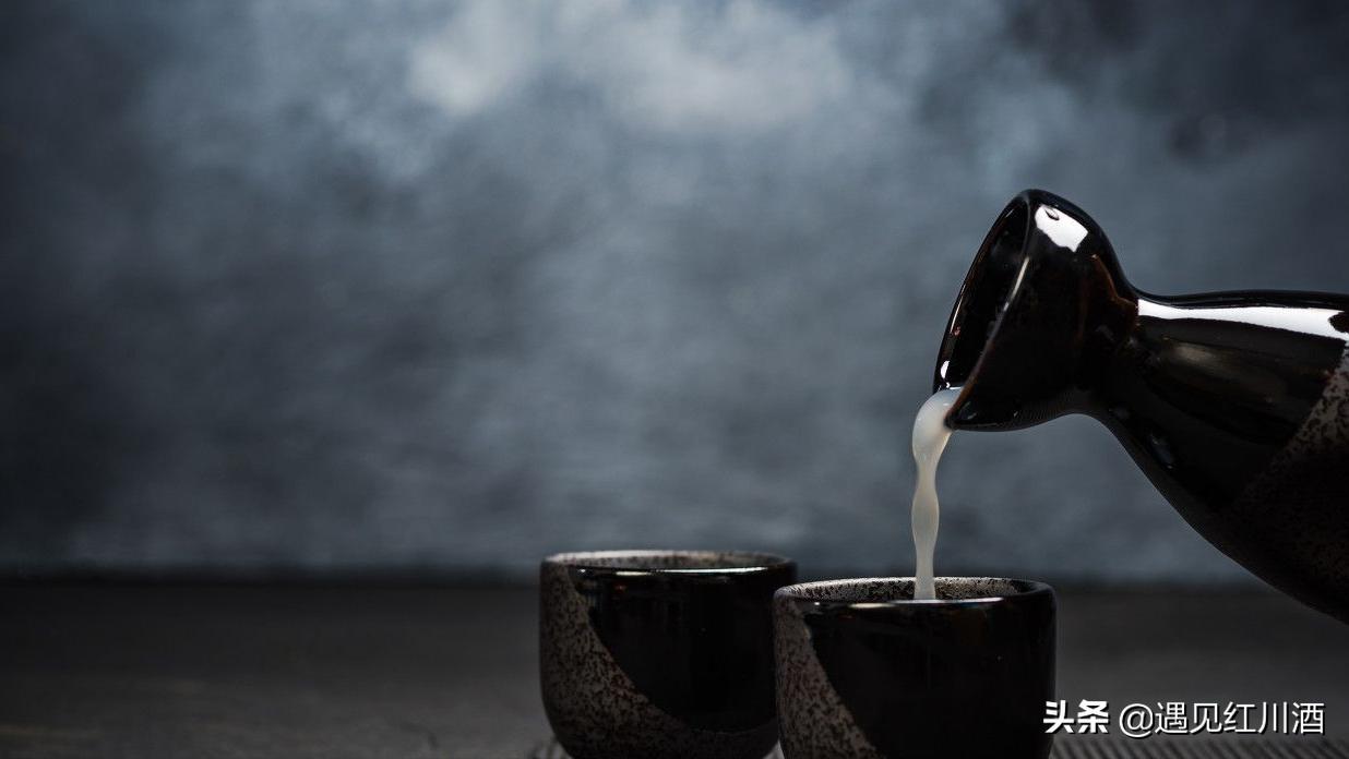 酱香型白酒怎样降低度数,喝白酒怎么不醉的技巧