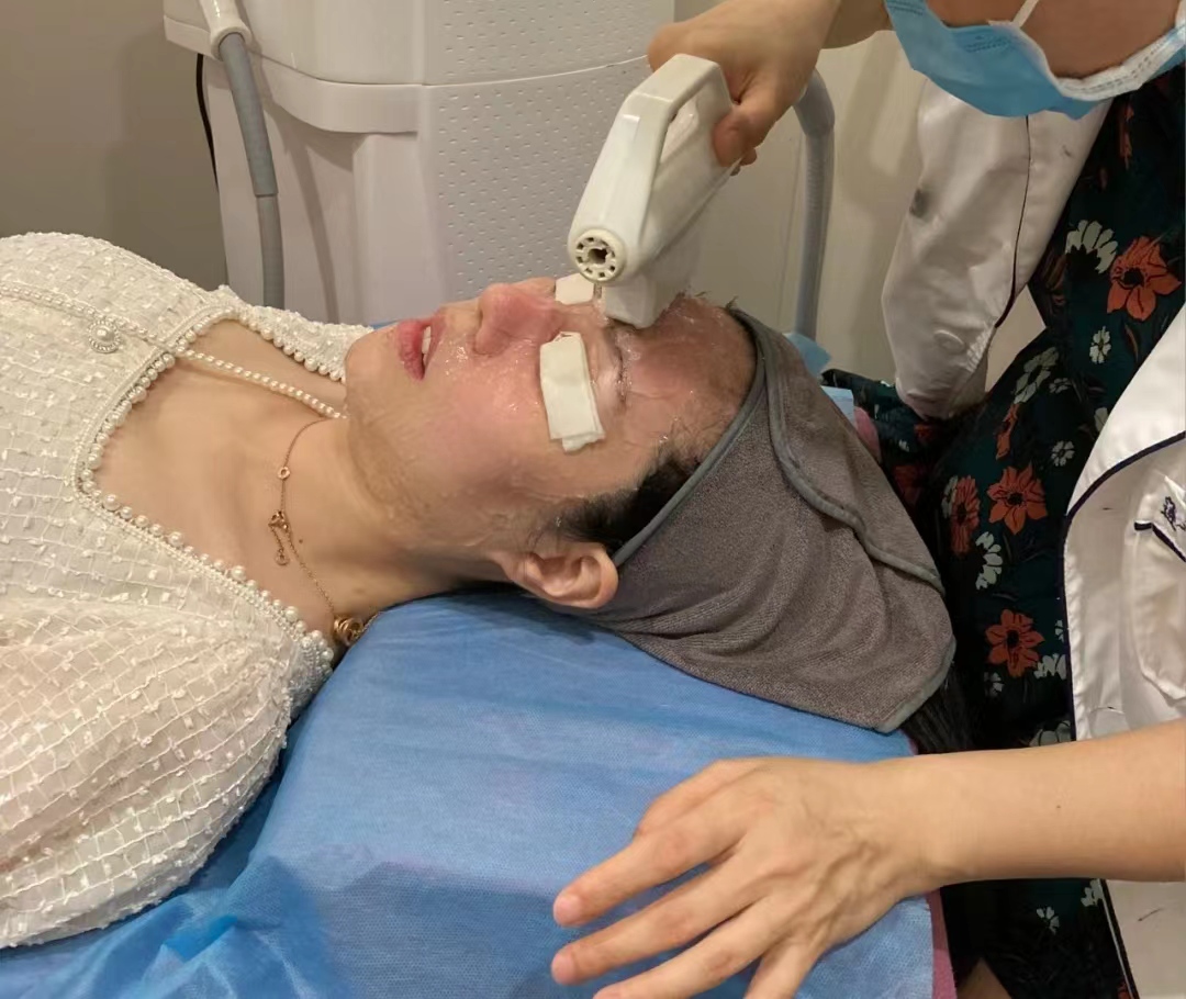 中产阶级的三爱三怕三缺,三爱三怕三缺江南春