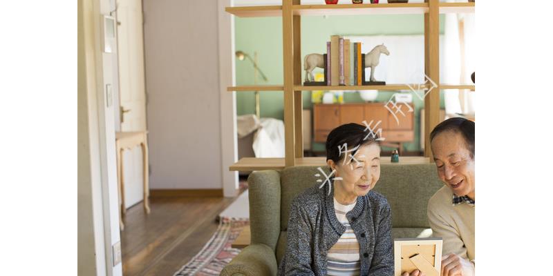 无意发现婆婆出轨了怎么办,发现婆婆出轨我可以告诉我娘家吗