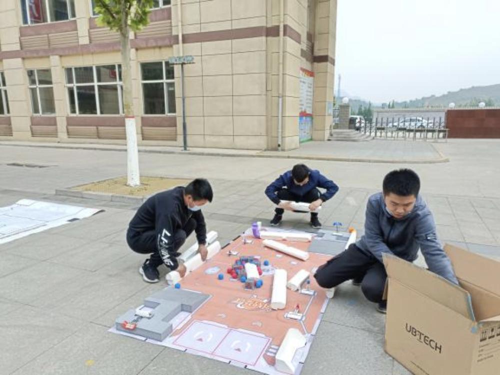 校园变身“科技王国”，激活师生的科技DNA
