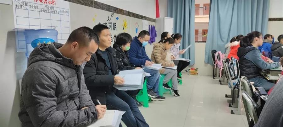 家长委员进校园，助力“双减”促发展——看重庆六十五中家长督教